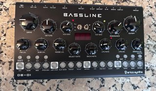 Erica Synths Bassline DB-01 Sintetizador