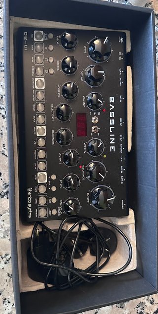 Erica Synths Bassline DB-01 Sintetizador