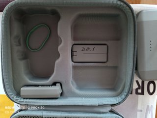DJI Mini 2 con transmisor, dos baterías y maletín
