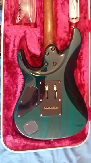 Guitarra Ibanez AZ Prestige modelo MM1