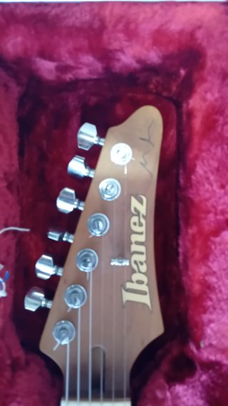 Guitarra Ibanez AZ Prestige modelo MM1