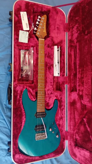 Guitarra Ibanez AZ Prestige modelo MM1