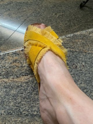 Sandalias planas amarillas talla 38