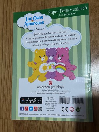 Súper Pega y colorea de Los Osos Amorosos
