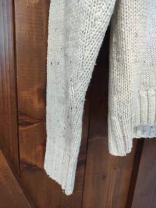 Jersey Bershka blanco cuello alto
