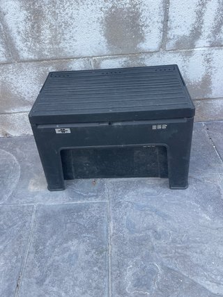 Taburete de herramientas negro