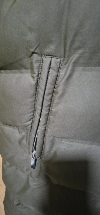 Chaleco Zara con capucha verde