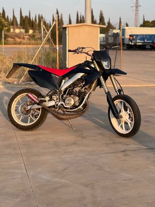 Honda HM CRE 50 SIX Enduro Negra/Roja