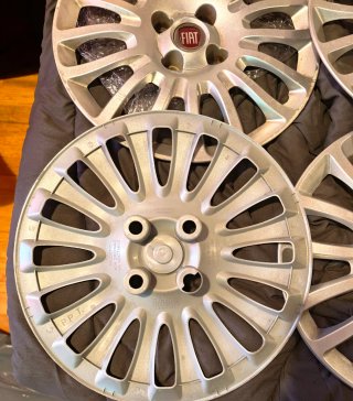 Tapacubos Originales Fiat Punto 15 (4uds)