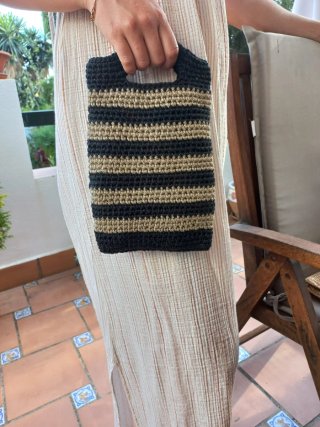 Bolso de crochet rayas dorado y negro