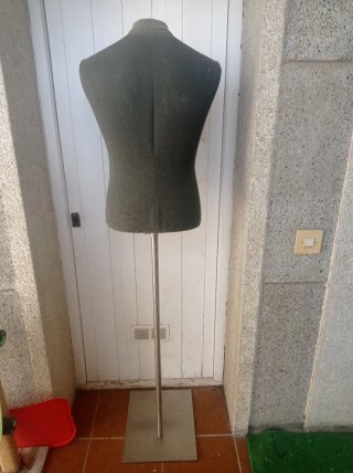 Maniquí Sastrería Masculino Pie Metálico