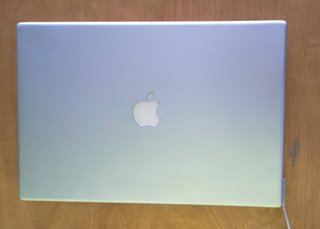 MacBook Pro 15" de 2007 en buen estado