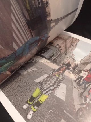 By Billie Eilish (Edición en español)Libro oficial