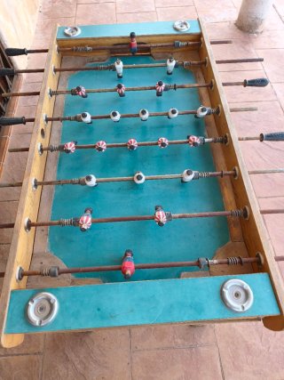 Futbolín antiguo madera maciza