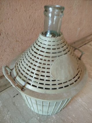 Boccione damigiana con rivestimento in plastica