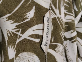 Vestido camisero estampado hojas