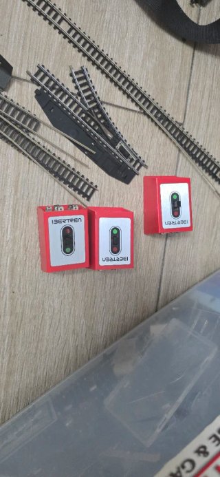 Lote de vías y trenes IberTrain
