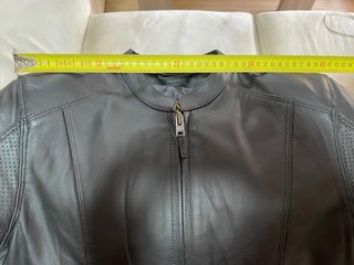 Cazadora de piel para moto mujer