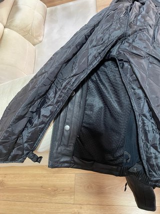 Cazadora de piel para moto mujer