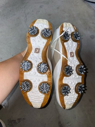 Zapatillas de golf Footjoy blancas y beige