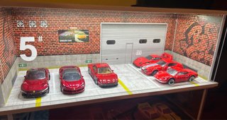 Garaje con luz y 6 Ferraris hotwheels