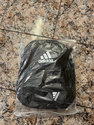 Mochila Adidas Negra nueva