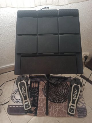 Alesis Strike MultiPad + Pedales + Trípode +extras
