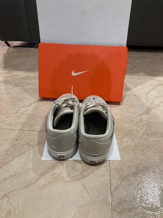 Zapatillas Nike Beige/Blanco