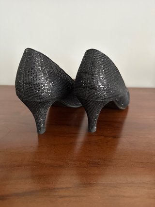 Zapatos de tacón Encor negros brillantes talla 39