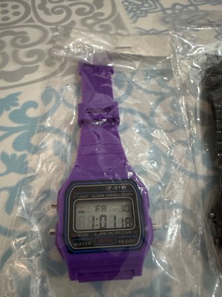 Relojes skai F-91W (Negro y Morado)