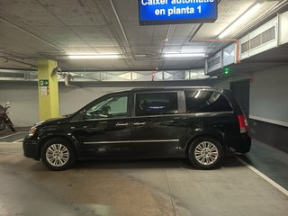 Lancia Voyager 2012