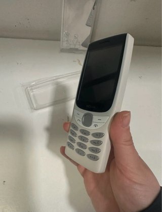 Telefono cellulare Nokia 8210 4G Grigio