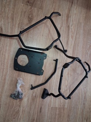 Soporte Maletas Givi BMW F800GS Monkey/Trekker