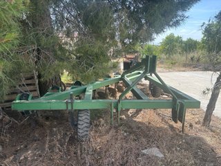Arado 10 brazos +1 abatible.Precio algo negociable