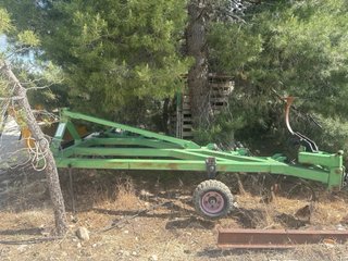 Arado 10 brazos +1 abatible.Precio algo negociable