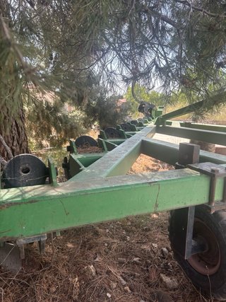 Arado 10 brazos +1 abatible.Precio algo negociable