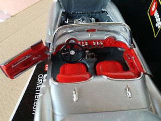 1/18 MODELLO CHEVROLET CORVETTE GREY BURAGO SCATOL