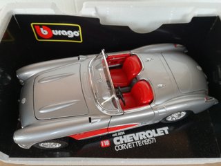 1/18 MODELLO CHEVROLET CORVETTE GREY BURAGO SCATOL