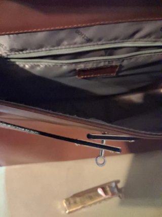 Bolso de piel marrón