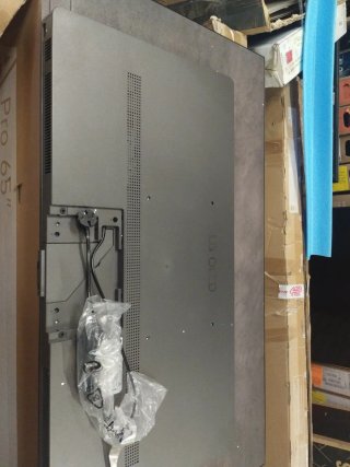 LG OLED55C56LB NUEVA ROTA en el transporte