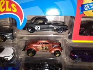 Confezione 10 Auto Hot Wheels