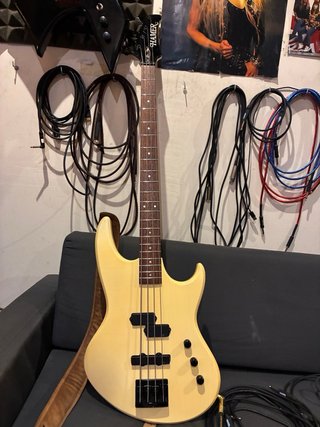 Hamer Cruisebass Bajo Eléctrico