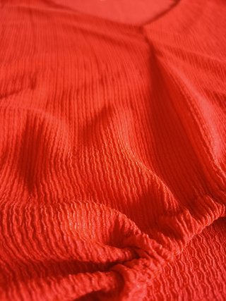 Top Zara escote pico cordón ajustable