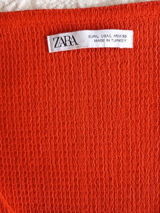 Top Zara escote pico cordón ajustable