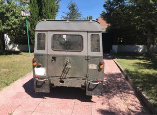 Land Rover Defender 1980
