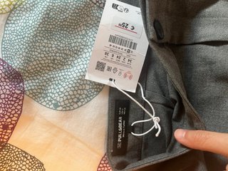Pantalón Pull&Bear Gris Talla 34