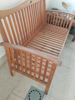 Banco de madera para exterior