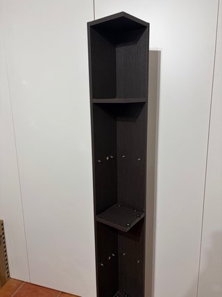 Estantería esquinera de madera ikea, descatalogada