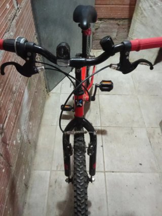 Bicicleta niño B'TWIN roja