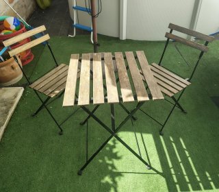 Conjunto mesa plegable y sillas plegables exterior